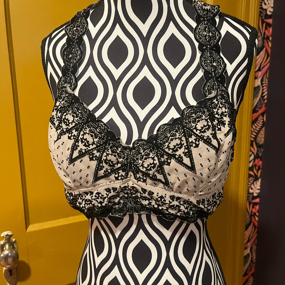 Free People Black and Cream Bralette Racer Back Style Size L